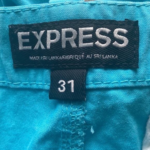 Express Shorts - Picture 3 of 4